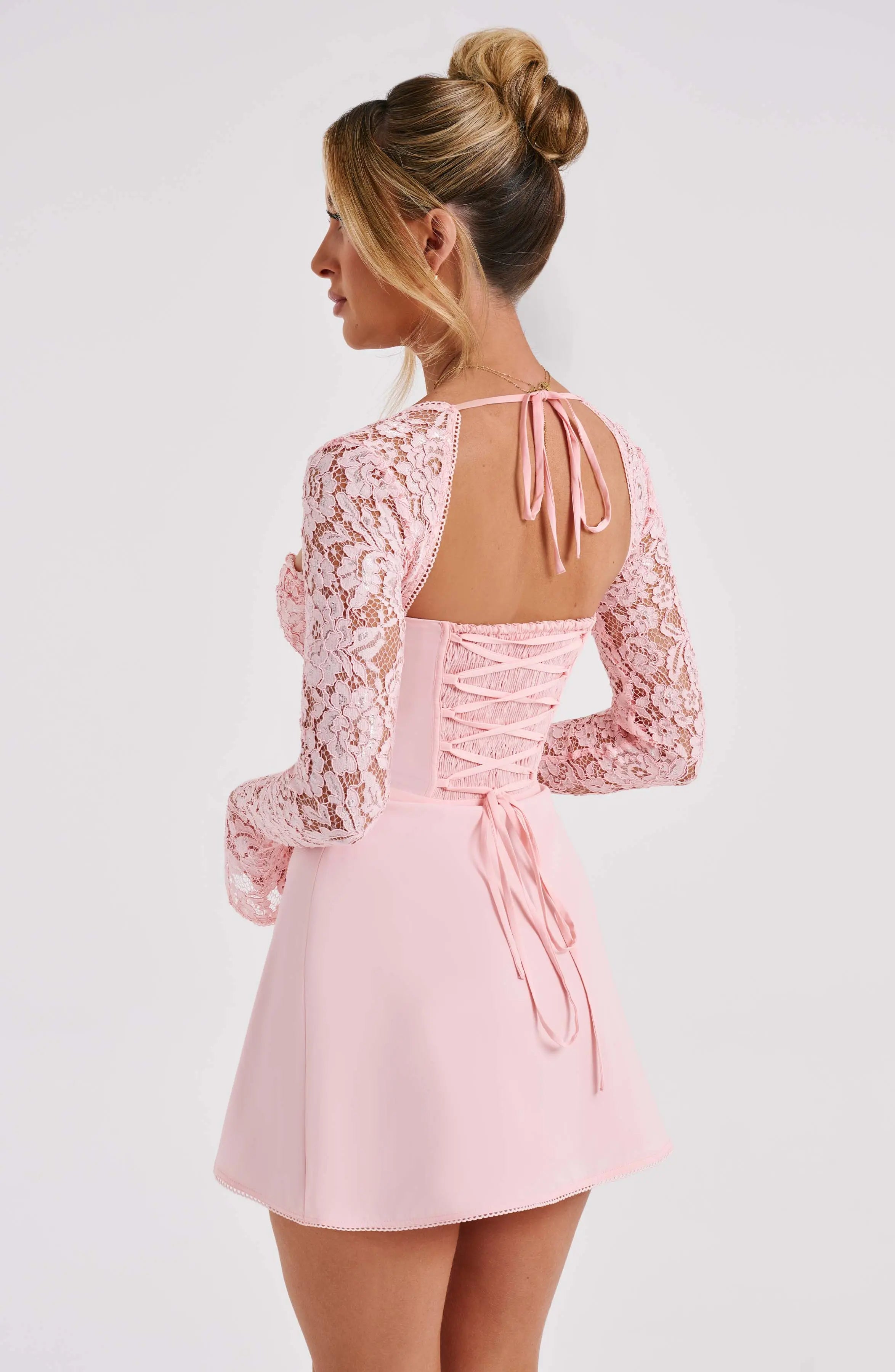 Lace Sleeve Mini Jurk Lovestylo