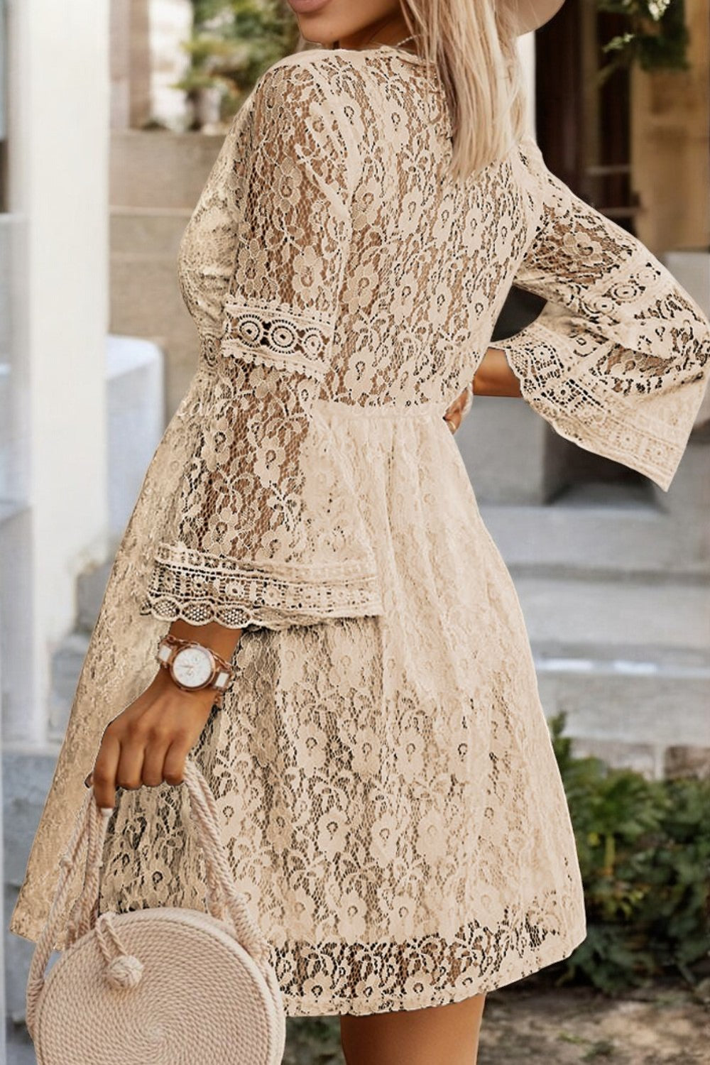 Elegant Dress - V-Neck Lace for Elegant Events