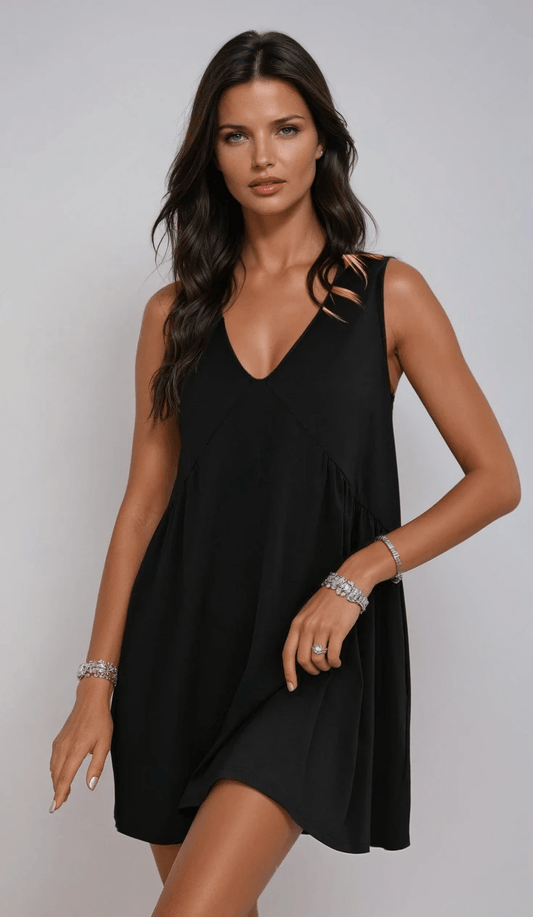 Sleeveless Mini Dress with V-Neck for Sunny Days - Airy Look and Optimal Comfort